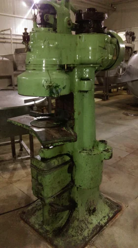 Can Seaming Machine